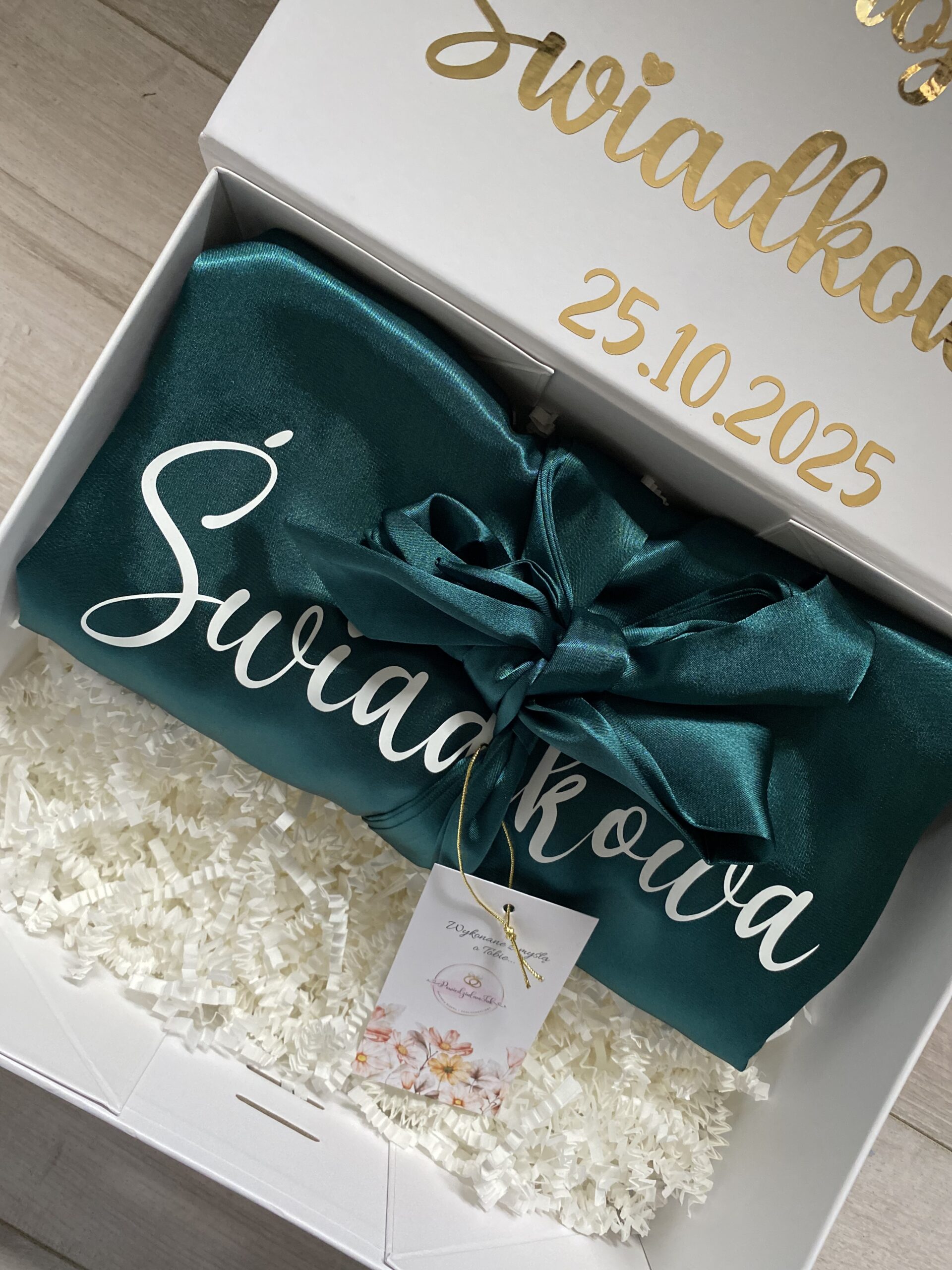 Box nr.18 personalizowane pudełko + personalizowany szlafrok - obrazek 2