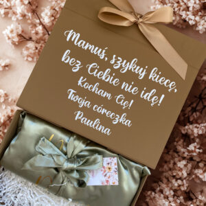 Mini box dla mamy : Mamuś, szykuj kiecę, bez Ciebie nie idę!